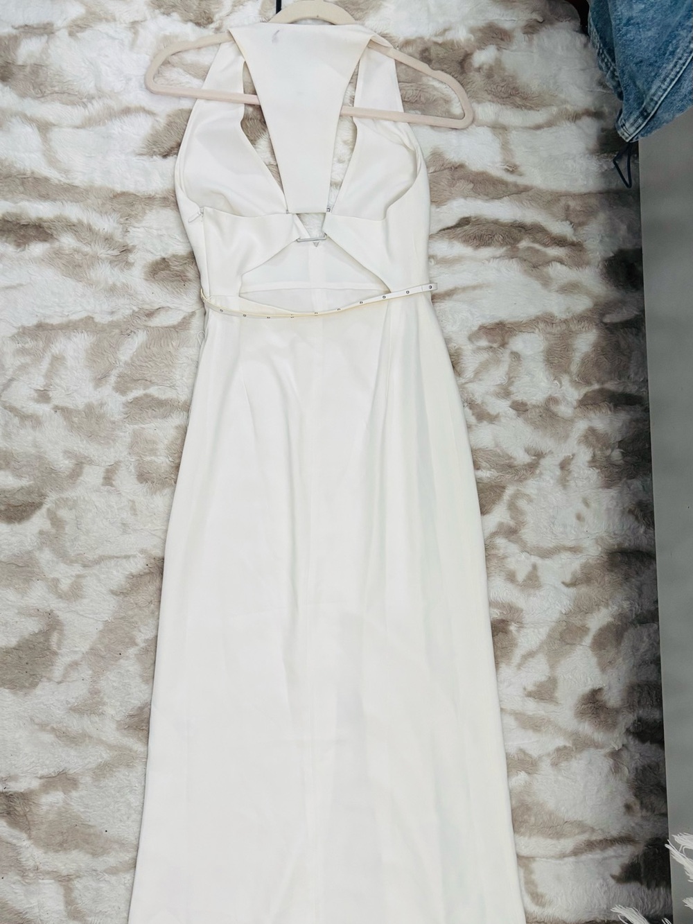 Halston Heritage Ivory Halter V-Neck Maxi Dress - Picture 5 of 10